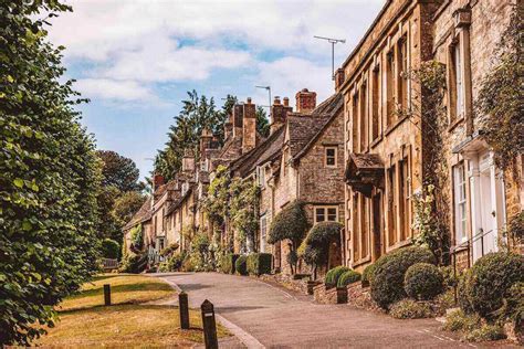 10 Charming Things To Do in Burford, The Cotswolds (2024)