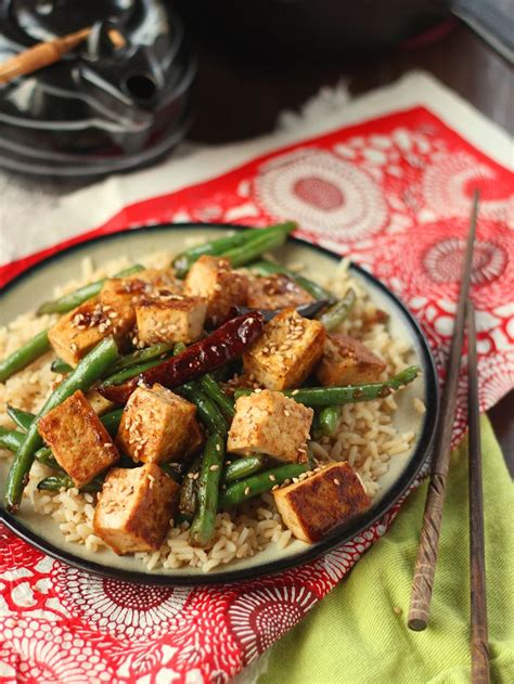 Chinese Garlic Tofu Stir-Fry - Connoisseurus Veg