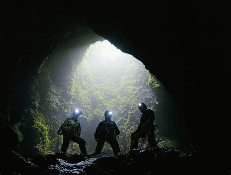 Expediciones De Espeleología: Explorando las Maravillas Subterráneas De ...