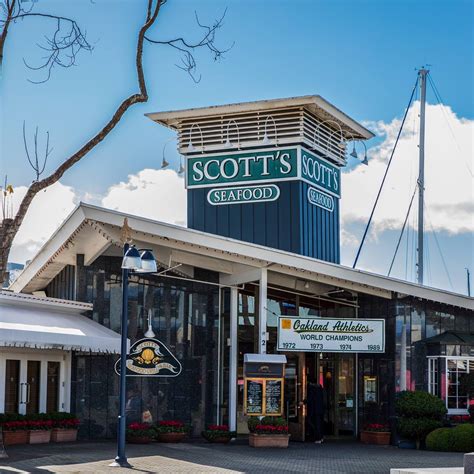 Scott's Seafood Restaurant - Restaurant - Jack London Square - Oakland