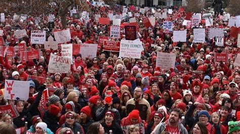 Massive turnout at ‘Red for Ed Action Day’ by Indiana teachers : Peoples Dispatch