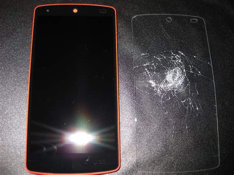 What Is A Tempered Glass Screen Protector And What It Does? - Pcnexus