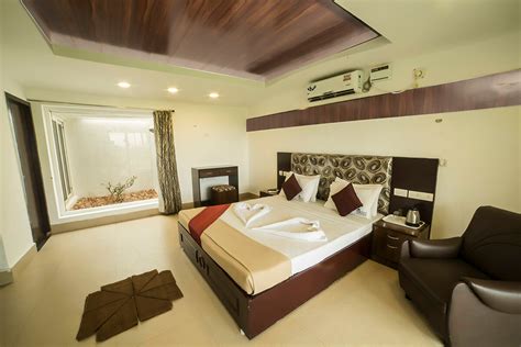 Deluxe Suite - 3 - Shelter Beach ResortShelter Beach Resort