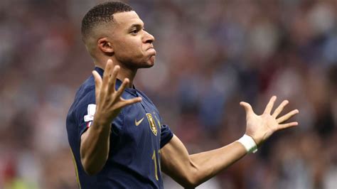 Mbappé le robó el show a Messi por un momento en la final