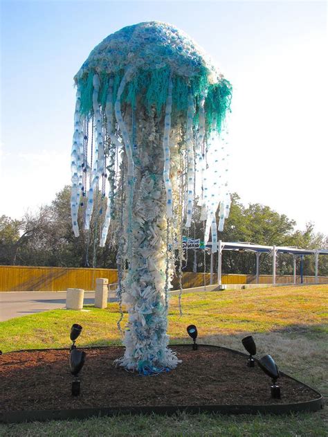 National Zoo | Ocean art, Trash art, Jellyfish design