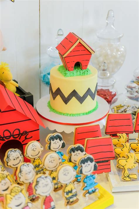 Kara's Party Ideas Peanuts + Snoopy Birthday Party | Kara's Party Ideas