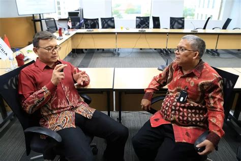 UPNVJ and Universiti Kebangsaan Malaysia Explore Implementative Collaboration - Universitas ...