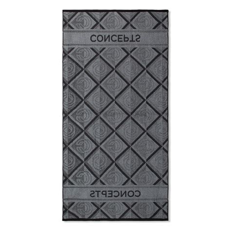 Concepts Almas Beach Towel (Black/Grey)