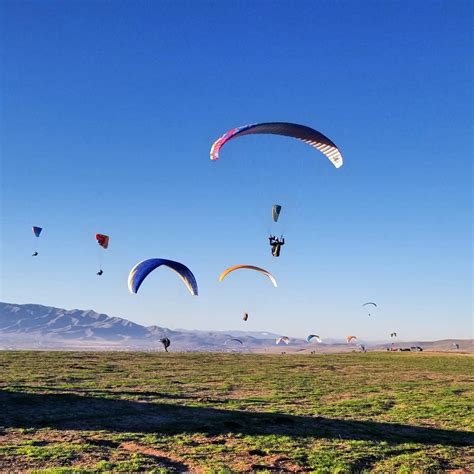 Colorado paragliding lessons | Many Feathers Paragliding School | Paragliding School Near Me