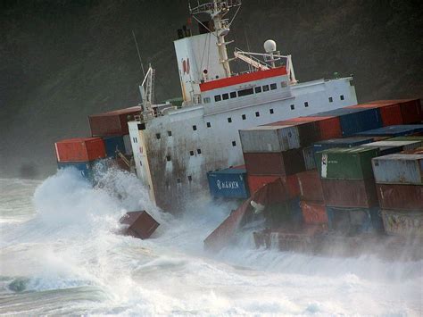 ship losing cargo sea boat containers coast | Boat, Abandoned ships, Boat safety