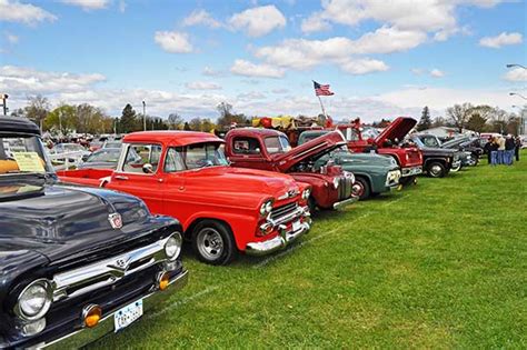 Rhinebeck Antique Car Show & Swap Meet at Dutchess Fairgrounds - Hudson Valley One