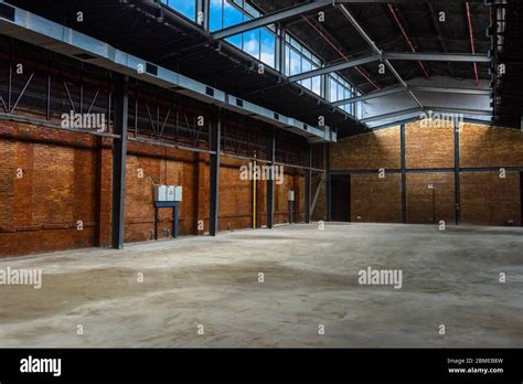 Old warehouse windows interior hi-res stock photography and images - Alamy