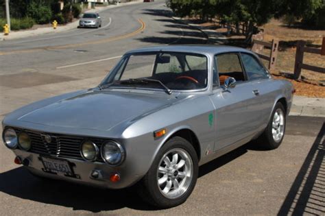 Seller of Classic Cars - 1974 Alfa Romeo GTV