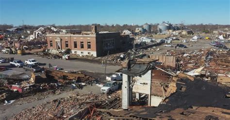 Mayfield tornado survivor hopes to use check from Western Kentucky Tornado Relief Fund to move ...