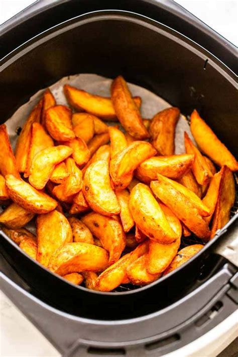 Air Fryer Frozen Potato Wedges - Fast Food Bistro