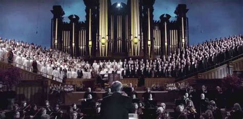 2000 Plus Voices, 1 Choir, Sings Hallelujah. This is INCREDIBLE! | FaithPot