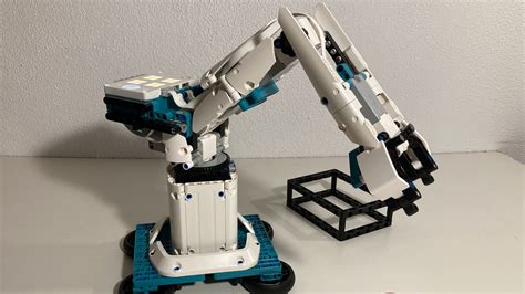 LEGO IDEAS - LEGO® MINDSTORMS® Robot Inventor - Build: Robotic-Arm