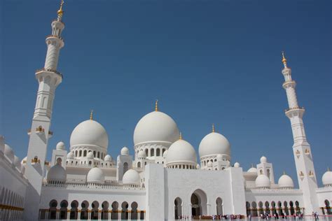 Arabic Zeal » Sightseeing in Abu Dhabi