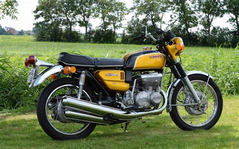 Suzuki GT 550 (1972-1977) - Feuriger Zweitakter unter den Motorrad-Oldis