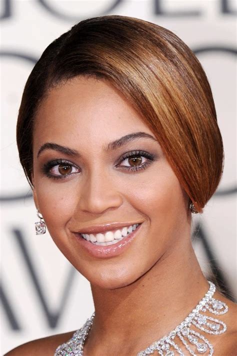 Beyoncé's Hairstyles & Hair Colors | Steal Her Style | Page 2