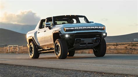 2022 GMC Hummer EV Pickup Pros and Cons Review: A Wild, Wild Ride