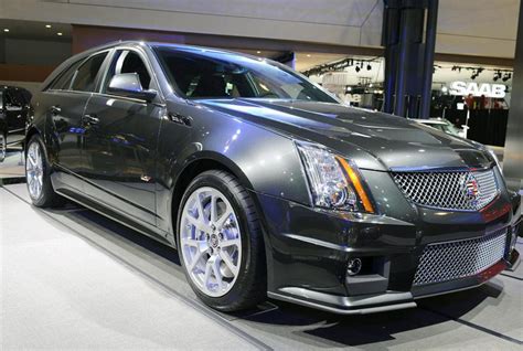 Cadillac CTS-V Wagon Photos and Specs. Photo: CTS-V Wagon Cadillac specs and 26 perfect photos ...