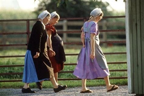 Group of amish girls with one very pregnant | Amish | Pinterest | Amish pie, Amische, Kultur