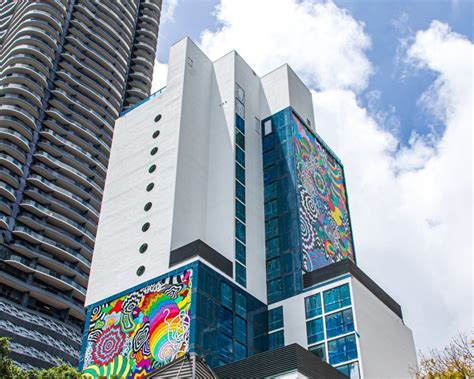 Exterior Work Nears Completion On CitizenM Hotel In Brickell, Miami - Florida YIMBY