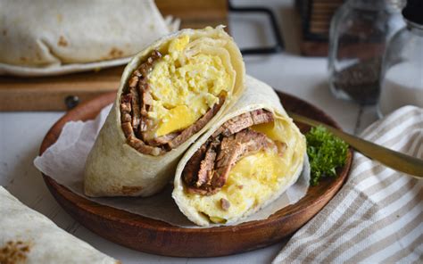 Beefy Brisket Breakfast Burritos | Eat Wheat