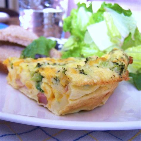 crustless quiche used part bacon part ham. Added red pepper and onion diced, no broccoli. Used 8 ...