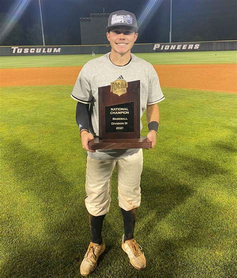 BASEBALL: Linneweber contributes to national title for Tyler Junior College