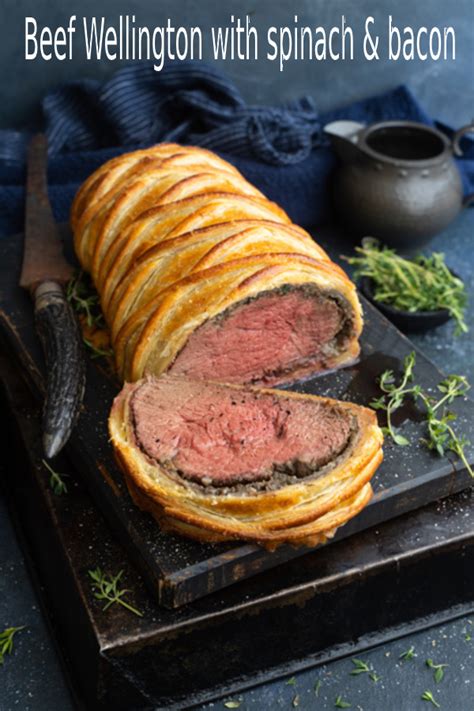 Beef Wellington with spinach & bacon - happy cook