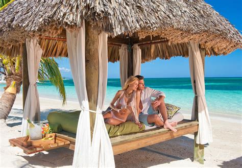 5 Reasons Why You Should Choose a Sandals Resort for Your Next Romantic ...