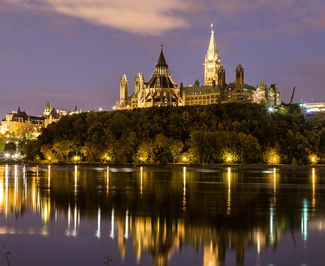 Ottawa Parliament Hill Stock Photo - Download Image Now - iStock