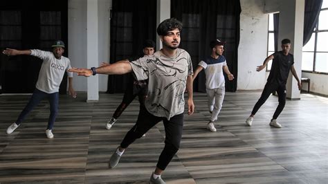 Meet the performance artists keeping their culture alive in Gaza | Euronews