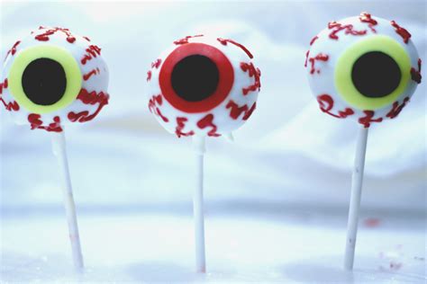 Eyeball Cake Pops - CakeCentral.com