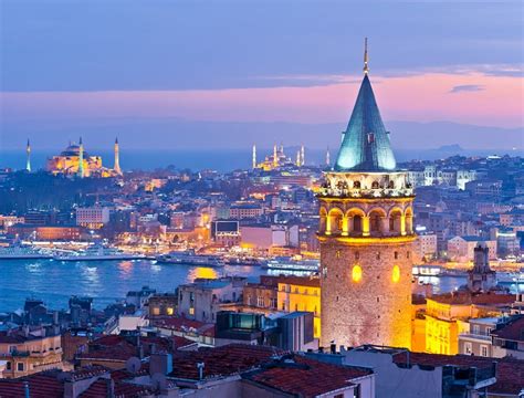 Top 7 Attractions of Istanbul City 2017 | Found The World