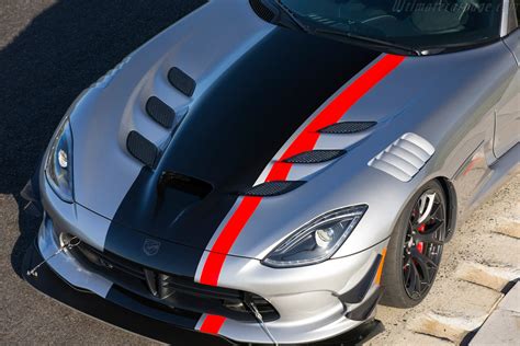 Dodge Viper ACR