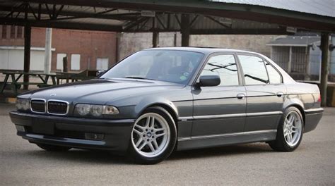 Een BMW E38 740i Sport met E39 M5 goodies is BG - Autoblog.nl