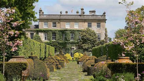 Inside Highgrove House: Prince Charles & Camilla's Royal Abode ...