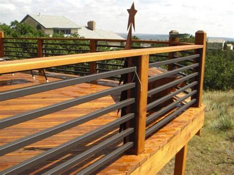 Porch Railing Design: 25 Ideas - EatHappyProject