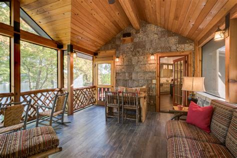 Weekend Retreat on Lake Lure Becomes Full-Time Cabin Home | Amy Conner-Murphy | HGTV