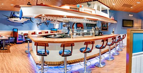 These 10 Restaurants In Florida Have Some Of The Best Seafood Imaginable | Bar design restaurant ...