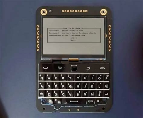 Beepberry messaging device from Pebble founder uses a BlackBerry ...