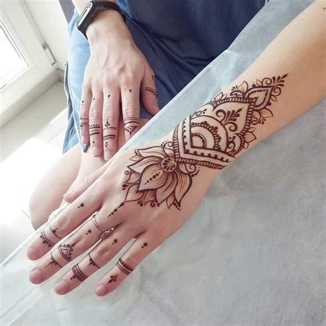 Buy DIVAWOO 12 Sheet Henna Tattoo Stencils, Hand Temporary Tattoo Stickers, Indian Arabian Self ...