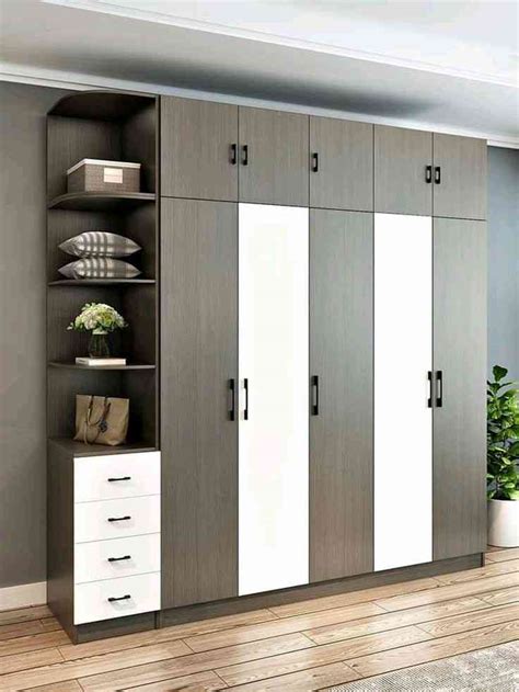 Modern Wooden Wardrobe Cabinet by MM Interior Pvt Ltd | KreateCube