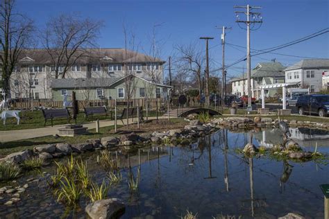 homes with pond in Dunkirk, MD