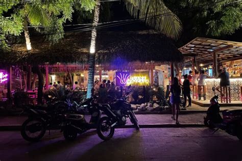 Puerto Escondido Nightlife Guide (Best Bars & Clubs) | Puerto Escondido Airport (PXM)