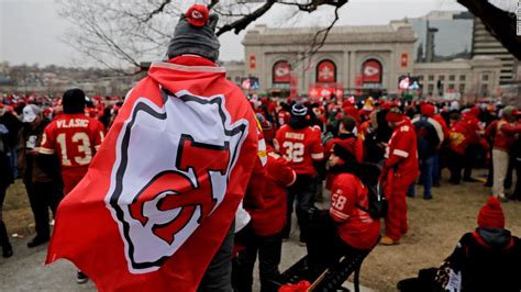 Kansas City Chiefs Super Bowl parade: Live updates