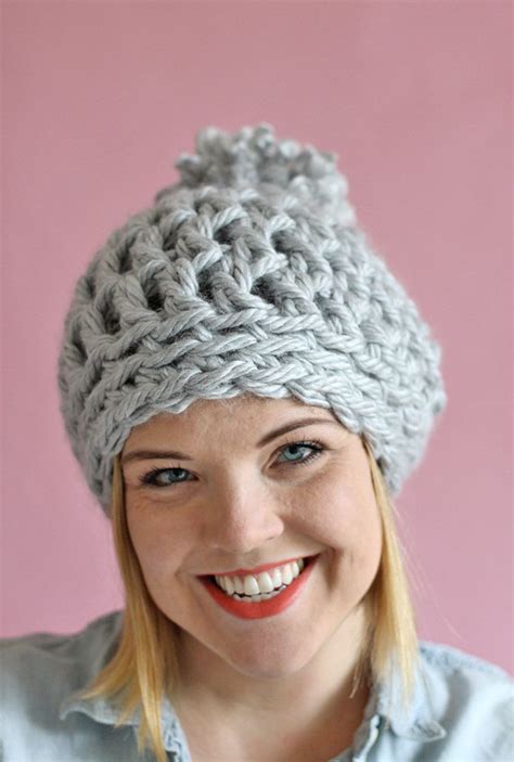 30 Minute Easy Chunky Crochet Beanie | Easy crochet hat, Chunky yarn ...